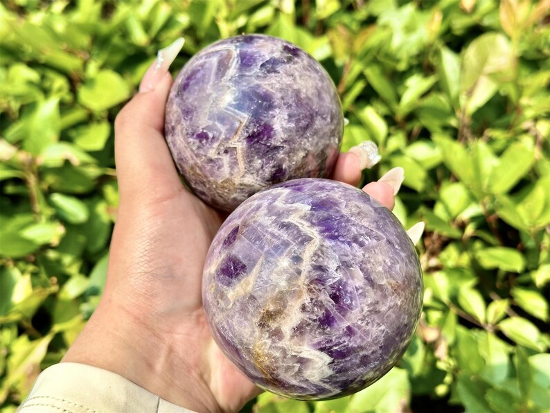 Natural Dream Purple Hand Carved Sphere,Quartz Crystal,Dream Purple Ball,Home Decor,Reiki Healing,Energy Crystal ball,Crystal Gift+Free Base