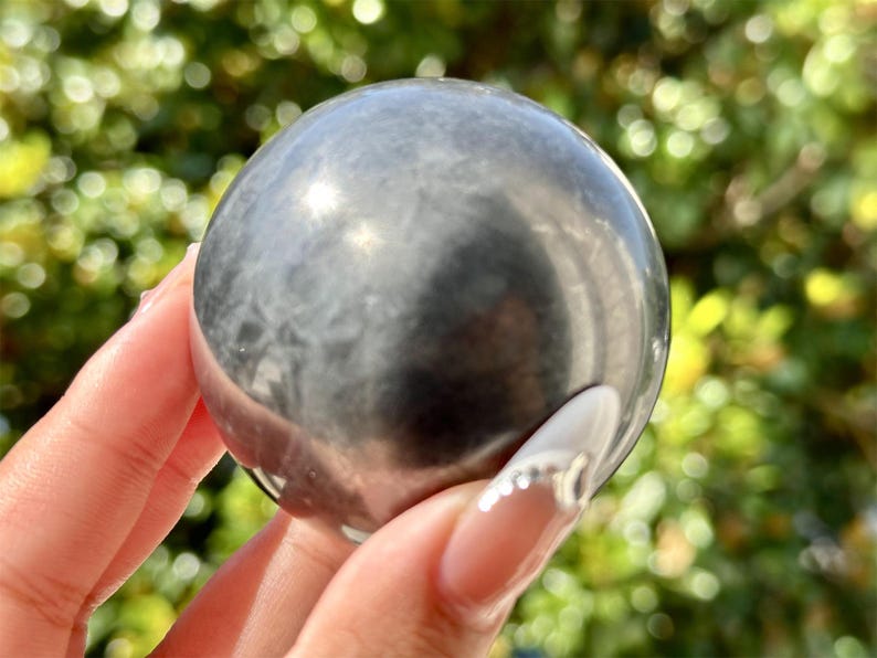 50mm+ Natural Schungite Stone Sphere,Quartz Crystal,Crystal Ball Carving,Reiki Healing Crystal,Home Decor,Energy Crystal,Crystal gifts 1PC