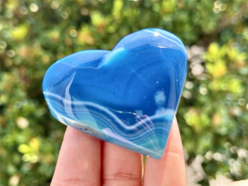 2.2" Blue Agate Hand Carved Heart,Crystal Quartz love,Healing Palm Stone,Reiki Healing Crystal,Home Decor,Crystal Gifts 1PC