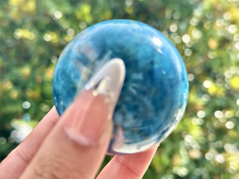 5CM+Natural Apatite Hand Carved Sphere,Quartz Crystal,Apatite Ball,Home Decor,Reiki Healing,Energy Crystal ball,Crystal Gift+Free Base 1PC
