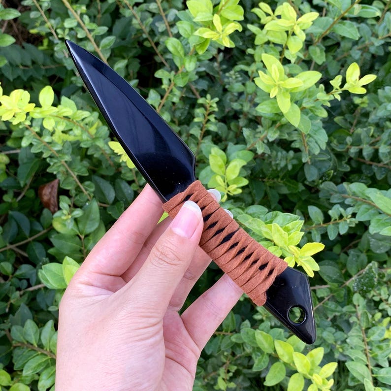 7.8" Natural Obsidian Knife,Quartz Crystal Knife Carving,Halloween Gifts,Mineral Specimen,Home Decor,Reiki Healing,Crystal Gifts 1pc