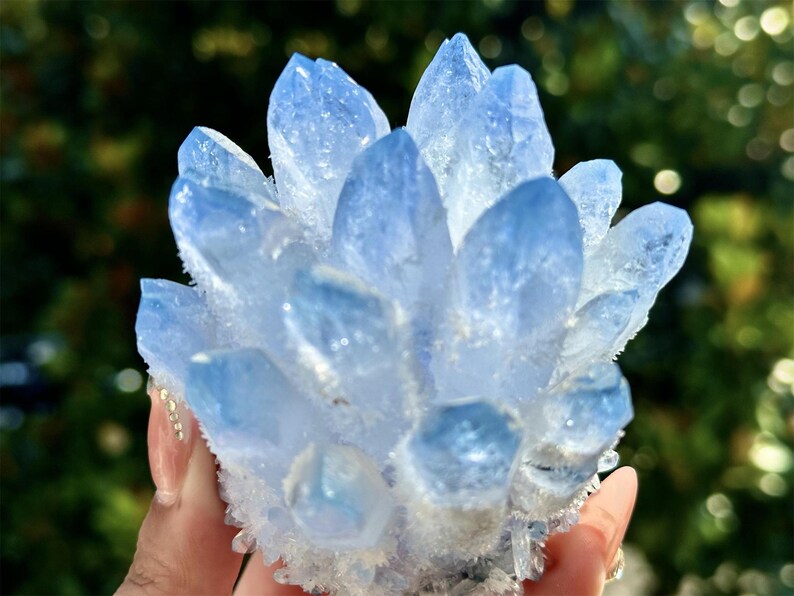 Blue Clear Quartz Cluster，Cluster Crystal，Quartz Point VUG，Mineral Specimen Healing Degaussing Decor Collection，Crystal decoration 1PC