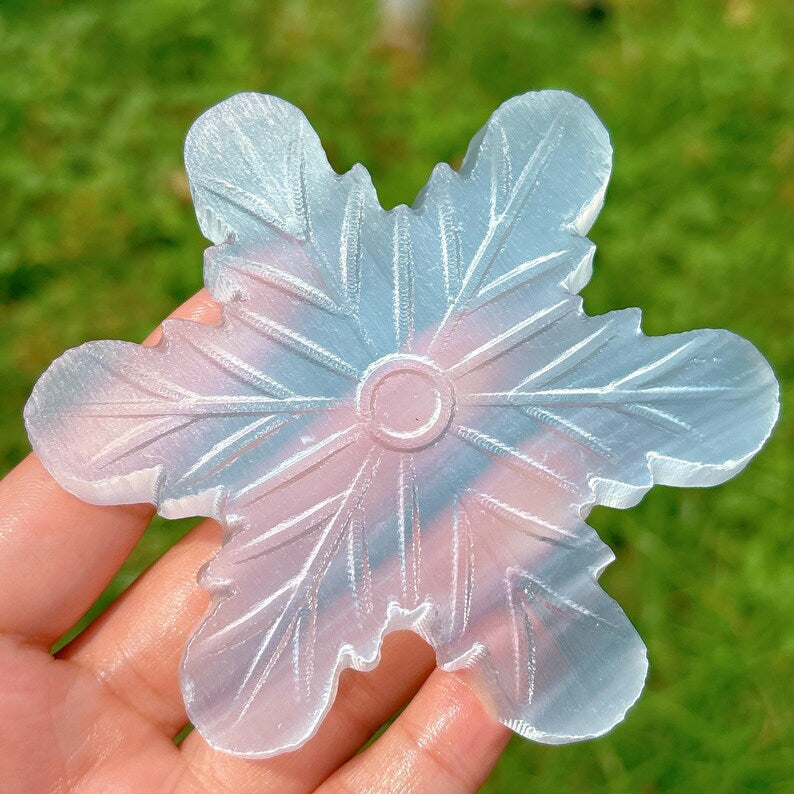 3.7“ Natural Selenite Snowflake,Quartz Crystal Snowflake,Reiki Healing,Home Decoration,Christmas Gift,Crystal Gift,Mineral Specimen