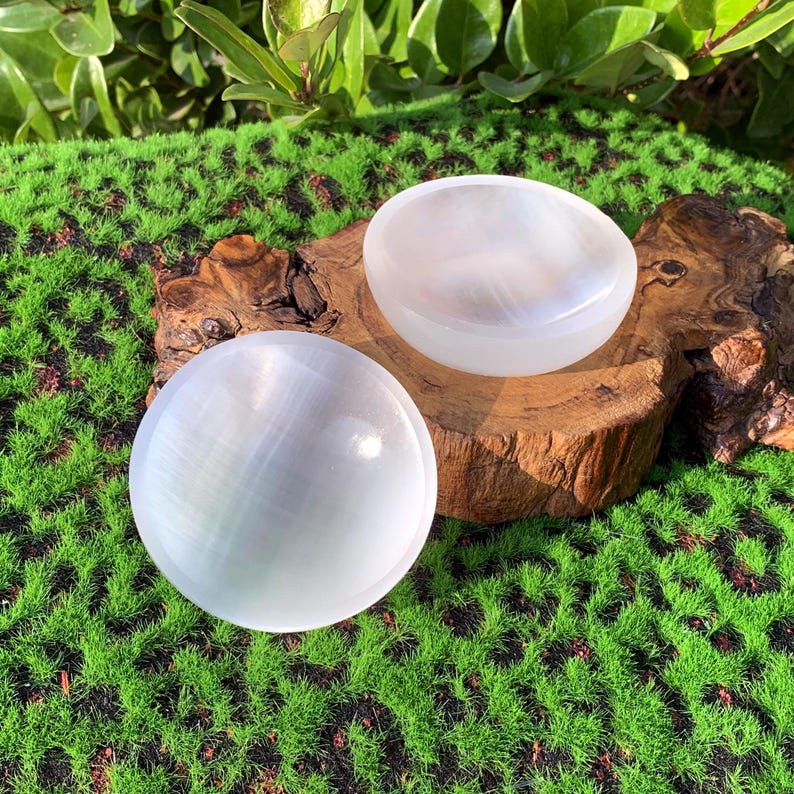 2.8“ Natural Selenite Bowl,Quartz Bowl,Crystal Charging Bowl,Home Decoration,Mineral Specimen,Crystal Chakra,Crystal Heal,Crystal Gifts.