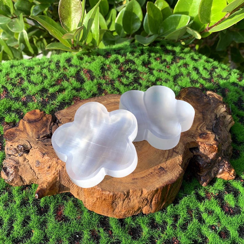 2.4“ Natural Selenite Flower Bowl,Quartz Bowl,Crystal Charging Bowl,Home Decor,Mineral Specimen,Crystal Chakra,Crystal Heal,Crystal Gifts.