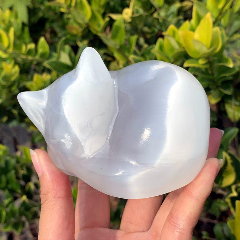 3.9" Selenite Sleep Cat, Quartz Crystal Cat, Crystal Animal,Cute Cat，Home Decor, Mineral Specimen, Crystal Gifts, Crystal Chakra 1pc
