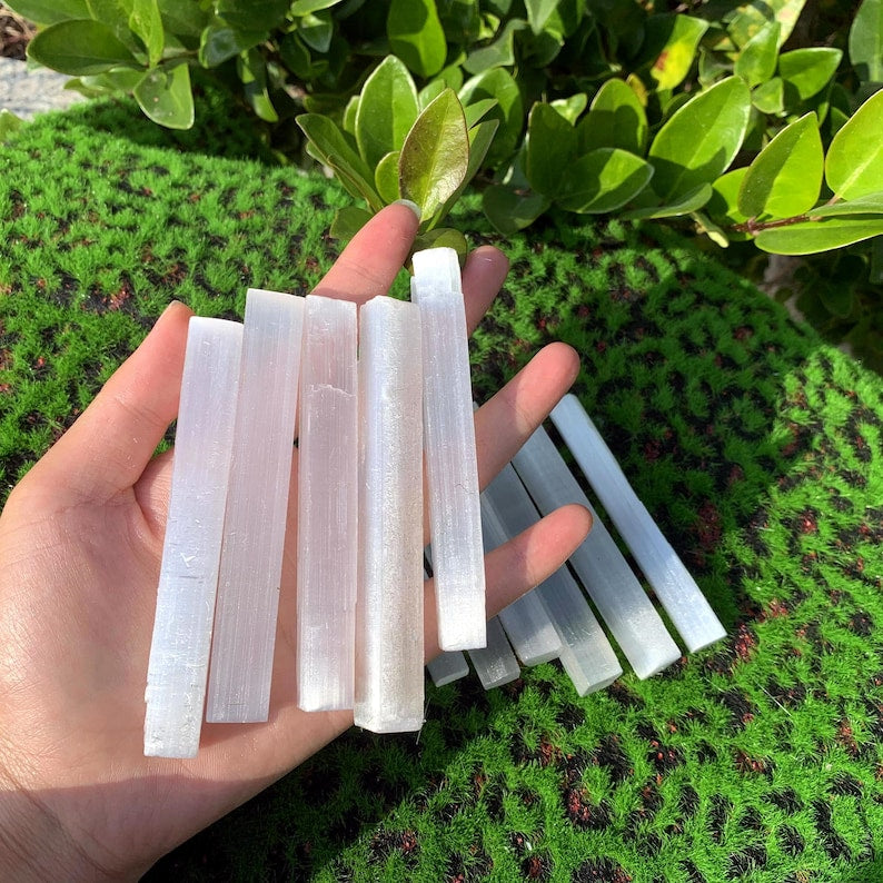 10cm Selenite Stick, Natural Selenite Charging Stick, Energy Cleansing Crystal, Healing Wand, White Selenite, Purifying Energy Charger.