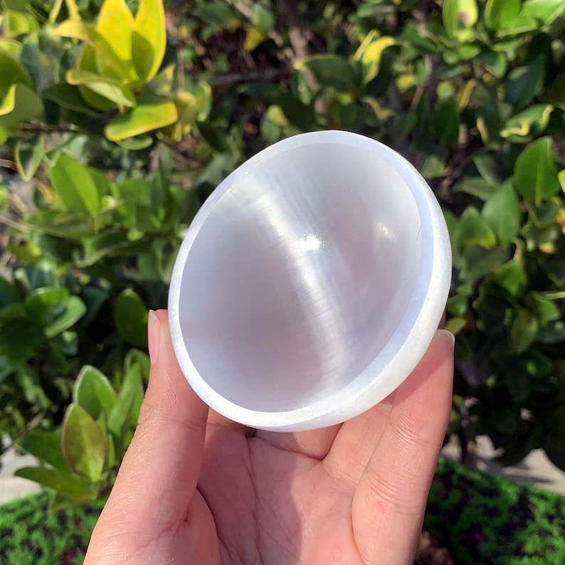 2.8“ Natural Selenite Bowl,Quartz Bowl,Crystal Charging Bowl,Home Decoration,Mineral Specimen,Crystal Chakra,Crystal Heal,Crystal Gifts.