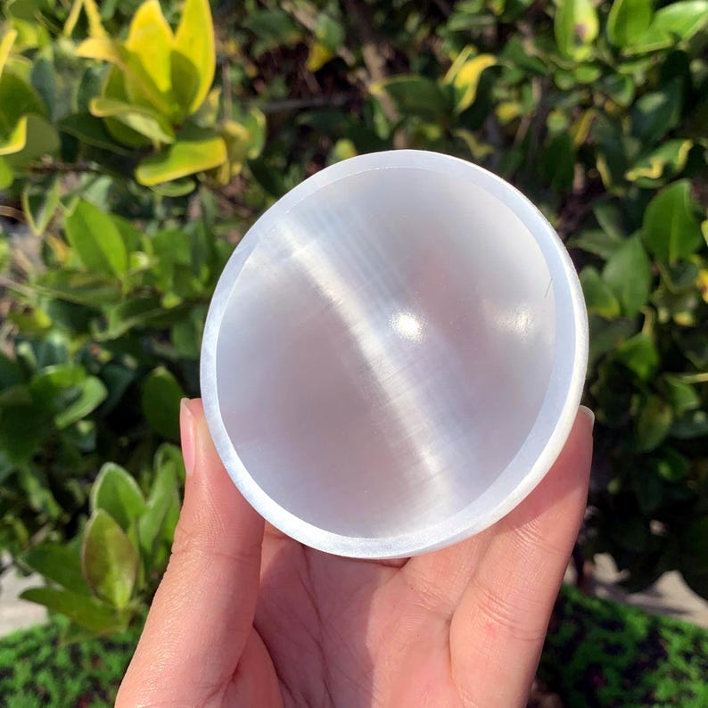 2.8“ Natural Selenite Bowl,Quartz Bowl,Crystal Charging Bowl,Home Decoration,Mineral Specimen,Crystal Chakra,Crystal Heal,Crystal Gifts.