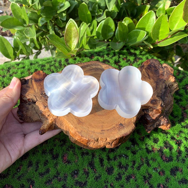 2.4“ Natural Selenite Flower Bowl,Quartz Bowl,Crystal Charging Bowl,Home Decor,Mineral Specimen,Crystal Chakra,Crystal Heal,Crystal Gifts.