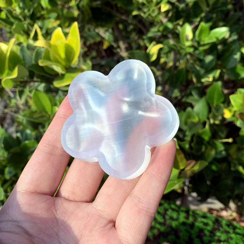 2.4“ Natural Selenite Flower Bowl,Quartz Bowl,Crystal Charging Bowl,Home Decor,Mineral Specimen,Crystal Chakra,Crystal Heal,Crystal Gifts.