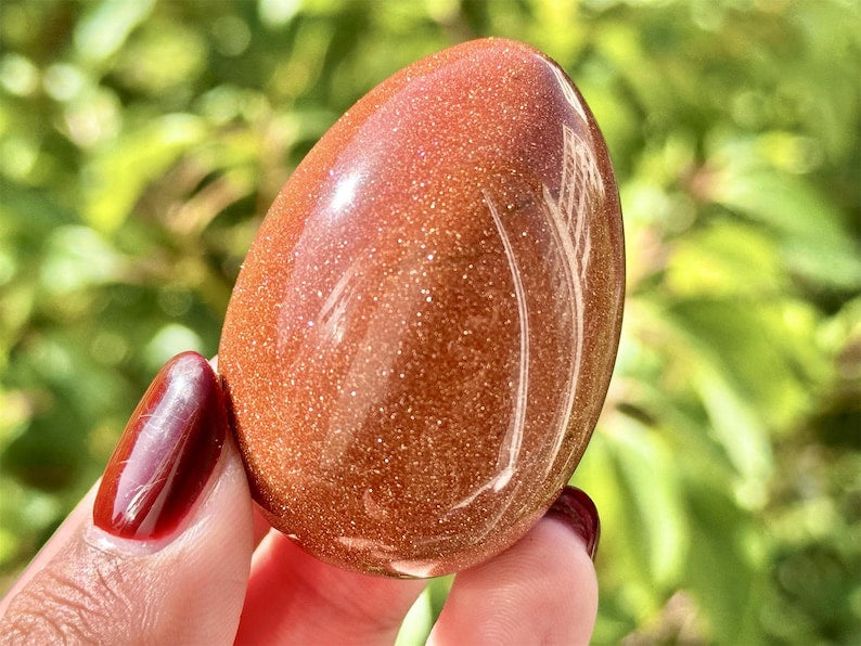 2“ Natural Crystal Quartz Hand Carved Egg,Blue point Stone Egg,Crystal Egg Carving,Reiki healing，Energy crystal,Home Decor,Crystal Gifts 1PC