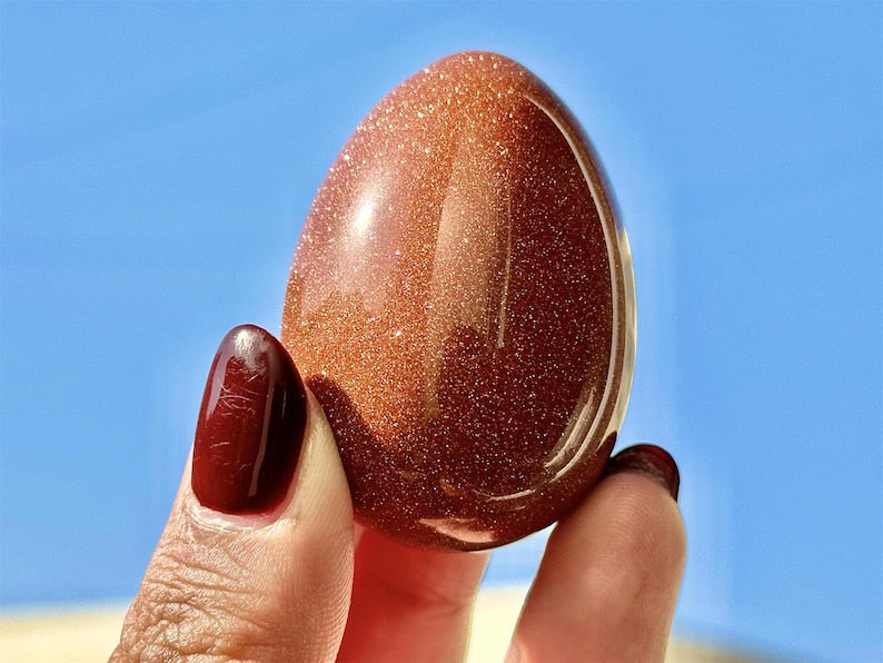 2“ Natural Crystal Quartz Hand Carved Egg,Blue point Stone Egg,Crystal Egg Carving,Reiki healing，Energy crystal,Home Decor,Crystal Gifts 1PC