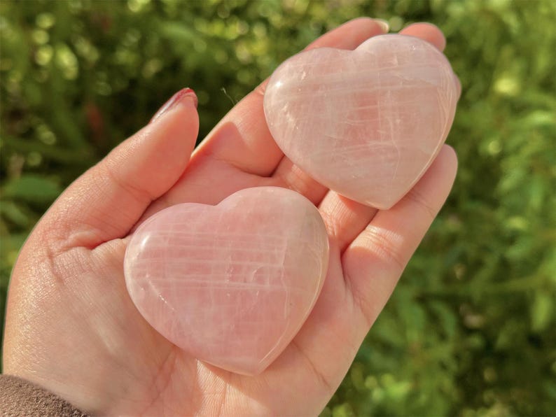 2.2" Natural Rose Quartz Hand Carved Heart,Crystal Quartz love,Healing Palm Stone,Reiki Healing Crystal,Home Decor,Crystal Gifts 1PC