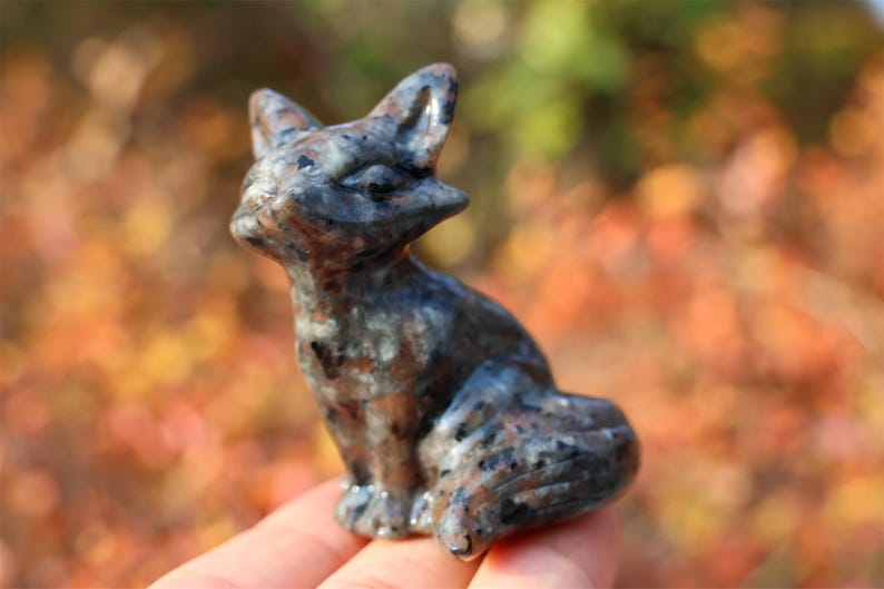 2.4" Natural yooperlite Fox,Quartz Crystal Carved ,Crystal Heal Reiki,Home decoration,Crystal Sculpture,Mineral,Crystal Gifts