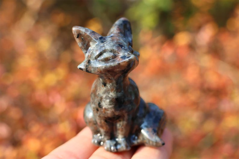 2.4" Natural yooperlite Fox,Quartz Crystal Carved ,Crystal Heal Reiki,Home decoration,Crystal Sculpture,Mineral,Crystal Gifts