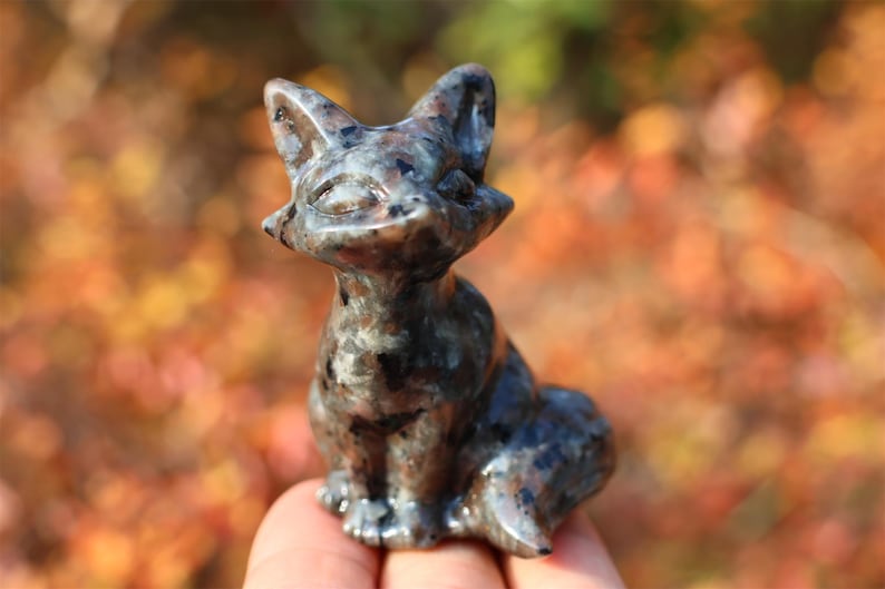 2.4" Natural yooperlite Fox,Quartz Crystal Carved ,Crystal Heal Reiki,Home decoration,Crystal Sculpture,Mineral,Crystal Gifts