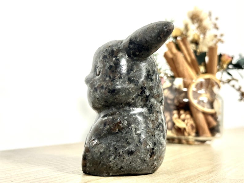 4" Natural Yooperlite Hand Carved Pikachu,Crystal quartz Elf,Pikachu Carving,Energy crystal,Reiki healing,Home Decor,Halloween gifts 1PC