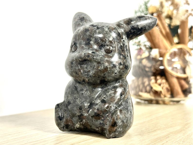 4" Natural Yooperlite Hand Carved Pikachu,Crystal quartz Elf,Pikachu Carving,Energy crystal,Reiki healing,Home Decor,Halloween gifts 1PC