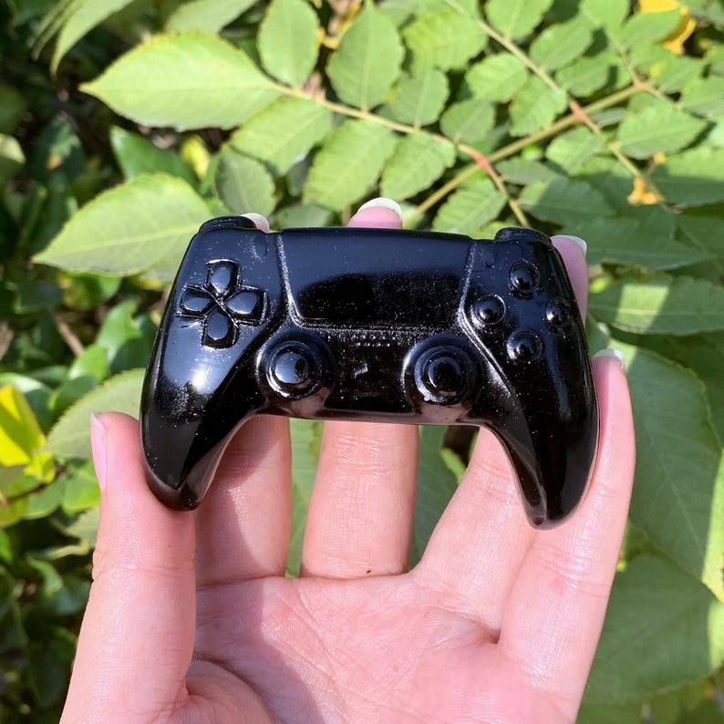 3“ Natural Obsidian Gamepad,Quartz Gamepad,Crystal Gamepad,Gamepad Sculpture,Home Decor,Mineral Specimen,Crystal Chakra,Crystal Gifts 1pc