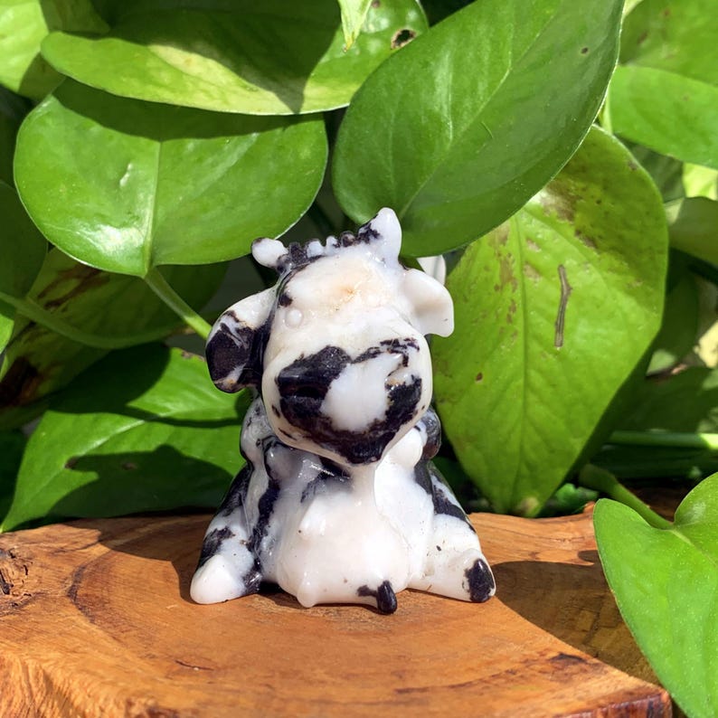 2.1" Natural Zebra Stone Cow,Quartz Cow,Crystal Cow,Crystal Animal,Cow Sculpture,Crystal Heal,Home Decor,Crystal Gifts,Crystal chakra 1pc