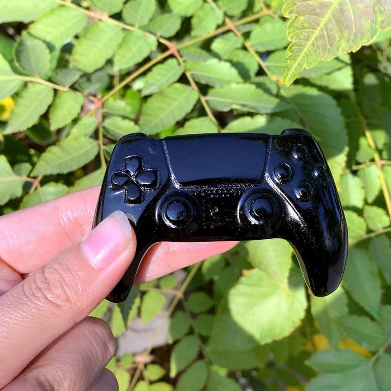 3“ Natural Obsidian Gamepad,Quartz Gamepad,Crystal Gamepad,Gamepad Sculpture,Home Decor,Mineral Specimen,Crystal Chakra,Crystal Gifts 1pc