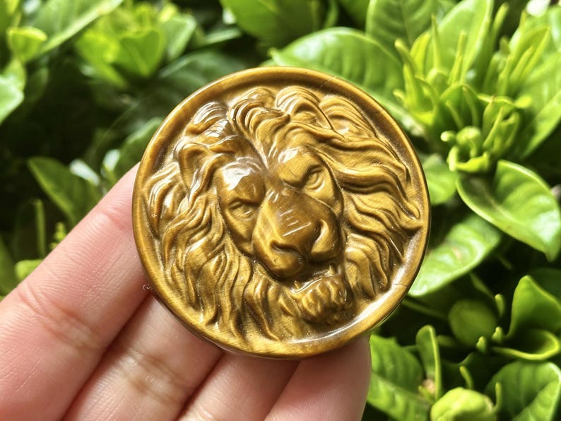 2" Natural Tiger Eye Stone Hand Carved Lion Head,Crystal Quartz Skull,Lion Carving,Energy crystal,Reiki healing,Home Decor,Crystal gift 1PC