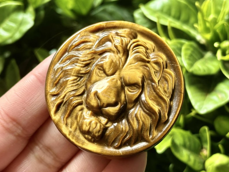 2" Natural Tiger Eye Stone Hand Carved Lion Head,Crystal Quartz Skull,Lion Carving,Energy crystal,Reiki healing,Home Decor,Crystal gift 1PC