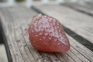 1.9" Natural strawberry quartz carved strawberry,Quartz Crystal Carved ,Crystal Heal Reiki,Home decoration,Crystal Sculpture,Crystal Gifts