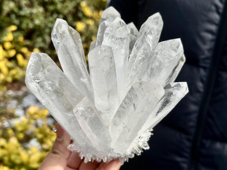 300g+ Natural Clear Quartz Cluster Crystal,Quartz Point VUG,Crystal decor,Crystal vug,Mineral Specimen Healing Degaussing Decor Collection