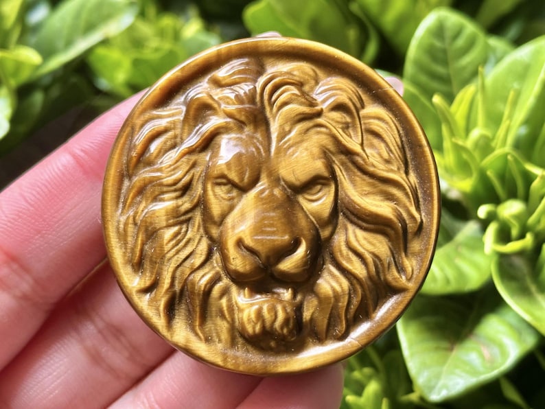2" Natural Tiger Eye Stone Hand Carved Lion Head,Crystal Quartz Skull,Lion Carving,Energy crystal,Reiki healing,Home Decor,Crystal gift 1PC