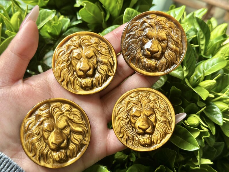 2" Natural Tiger Eye Stone Hand Carved Lion Head,Crystal Quartz Skull,Lion Carving,Energy crystal,Reiki healing,Home Decor,Crystal gift 1PC