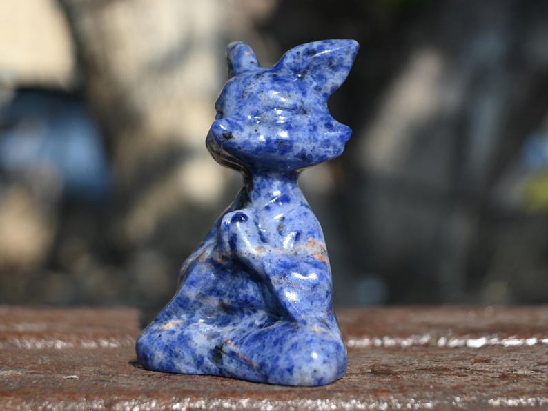 2.2'' Natural Sodalite Fox，Crystal fox, Quartz crystal，Animal skull，crystal carved，crystal skull，Halloween gift，healing stone 1PC
