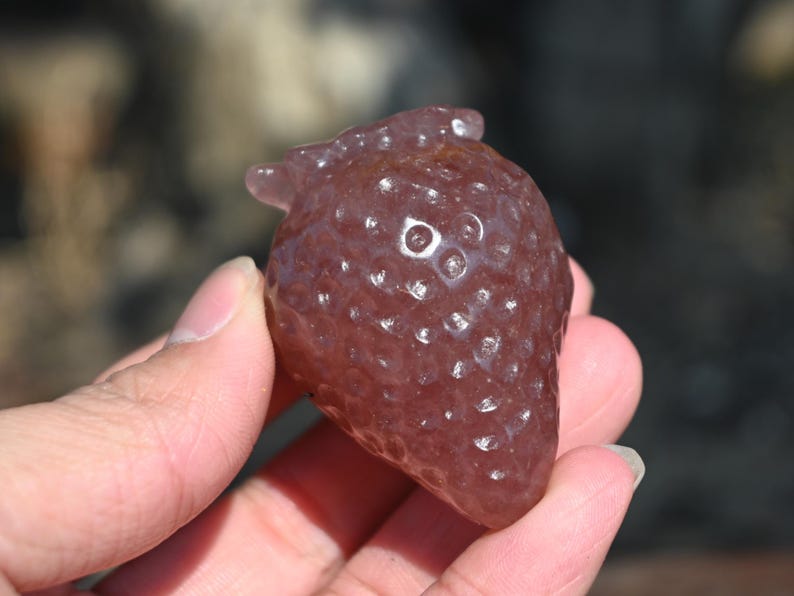 1.9'' Natural Hand carved strawberry quartz strawberry，Strawberry carving，Strawberry decor，Home decor，Fun carving，Crystal gift healing 1PC