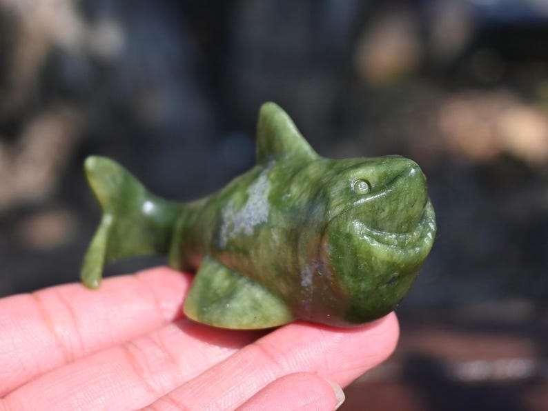 2.8'' Natural Green jade Shark，Shark skull，shark crystal，Carved shark head，Quartz Crystal，Crystal gift，Crystal ornament，Crystal Healing 1PC