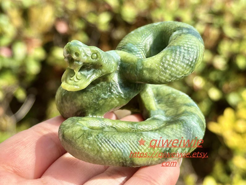 2.8" Natural Olive Green jade Hand Carved Snake,Crystal quartz Skull,Snake Carving,Energy crystal,Reiki healing,Home Decor,Crystal gifts 1PC