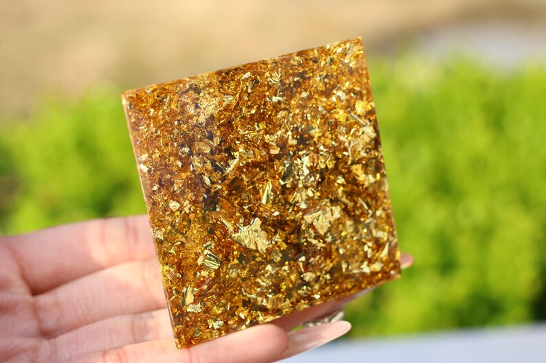 2.2'' Tiger's Eye Stone Organite Pyramid, Crystal Heal Reiki,Home decoration,Resin Pyramid, Mineral,Crystal Gifts