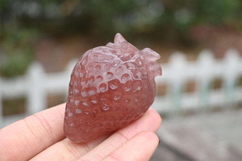 1.9" Natural strawberry quartz carved strawberry,Quartz Crystal Carved ,Crystal Heal Reiki,Home decoration,Crystal Sculpture,Crystal Gifts