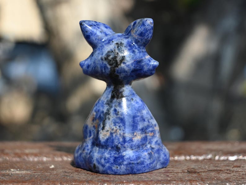 2.2'' Natural Sodalite Fox，Crystal fox, Quartz crystal，Animal skull，crystal carved，crystal skull，Halloween gift，healing stone 1PC