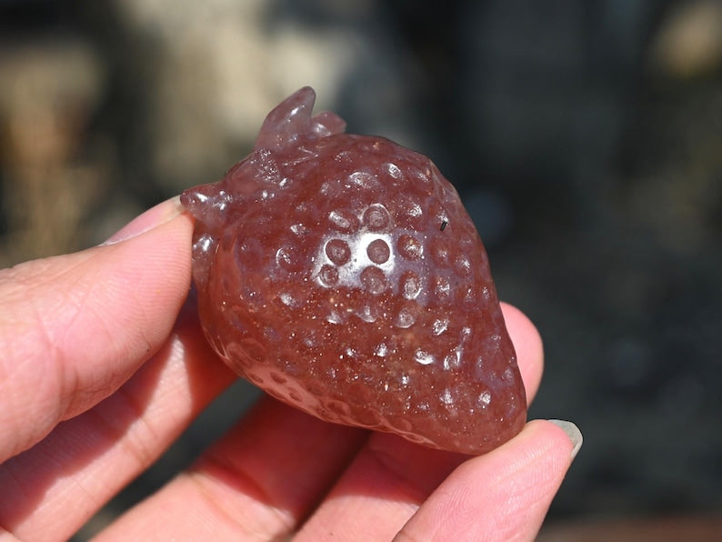 1.9'' Natural Hand carved strawberry quartz strawberry，Strawberry carving，Strawberry decor，Home decor，Fun carving，Crystal gift healing 1PC
