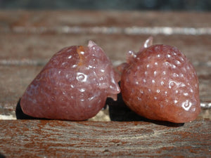 1.9'' Natural Hand carved strawberry quartz strawberry，Strawberry carving，Strawberry decor，Home decor，Fun carving，Crystal gift healing 1PC