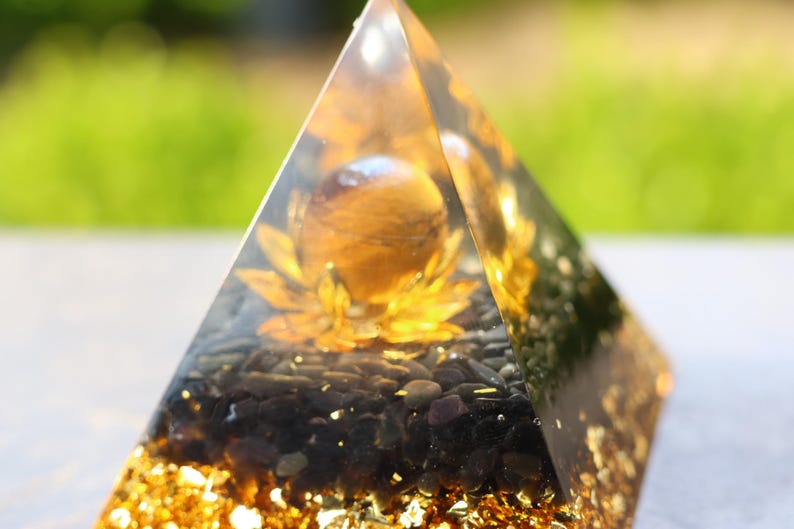 2.2'' Tiger's Eye Stone Organite Pyramid, Crystal Heal Reiki,Home decoration,Resin Pyramid, Mineral,Crystal Gifts