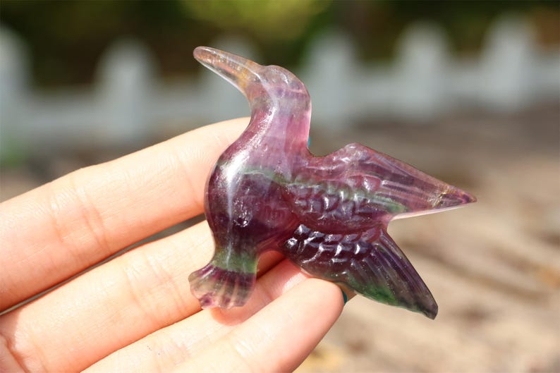 2" Natural rainbow fluorite carved hummingbird,Quartz Crystal Carved ,Crystal Heal Reiki,Home decoration,Crystal Sculpture,Crystal Gifts
