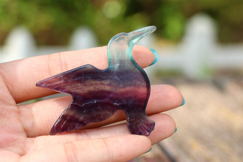 2" Natural rainbow fluorite carved hummingbird,Quartz Crystal Carved ,Crystal Heal Reiki,Home decoration,Crystal Sculpture,Crystal Gifts