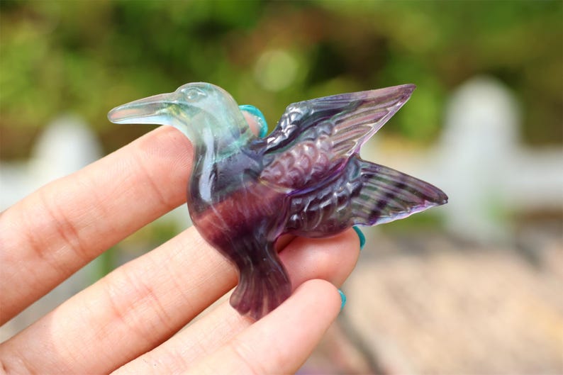 2" Natural rainbow fluorite carved hummingbird,Quartz Crystal Carved ,Crystal Heal Reiki,Home decoration,Crystal Sculpture,Crystal Gifts