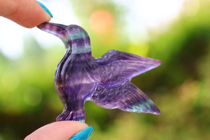 2" Natural rainbow fluorite carved hummingbird,Quartz Crystal Carved ,Crystal Heal Reiki,Home decoration,Crystal Sculpture,Crystal Gifts