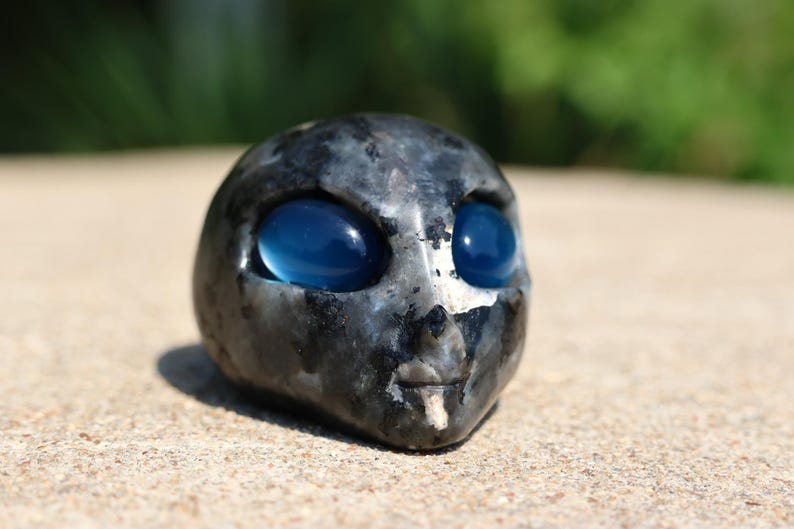 2.3" Natural spectrolite alien skull, Quartz Crystal Carved, Crystal Heal Reiki, Home decoration, Crystal Gifts