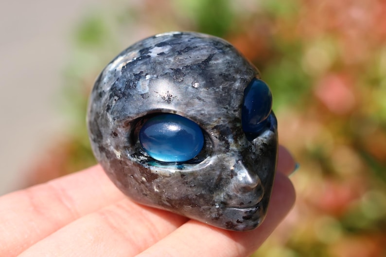 2.3" Natural spectrolite alien skull, Quartz Crystal Carved, Crystal Heal Reiki, Home decoration, Crystal Gifts