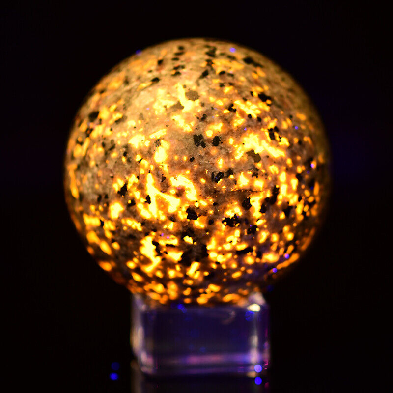 Amazing Yooperlite Ball UV Reaction Crystal Ball