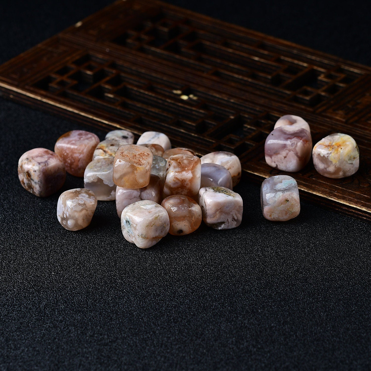 6 Pieces Polished Natural Sakura Agate Rose CUBE Tumbled Stone Gravel Stone Crystal Pink Hand-Polished Fish Tank Decor Garden Tokyo Gift